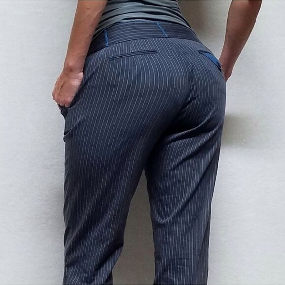 BCBGMaxAzria Amanda Gray Blue Pinstripe Wide Leg Slacks Trousers 8 - Picture 5 of 16